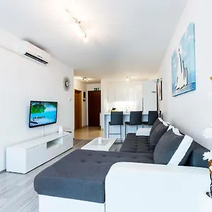  Apartman Elena